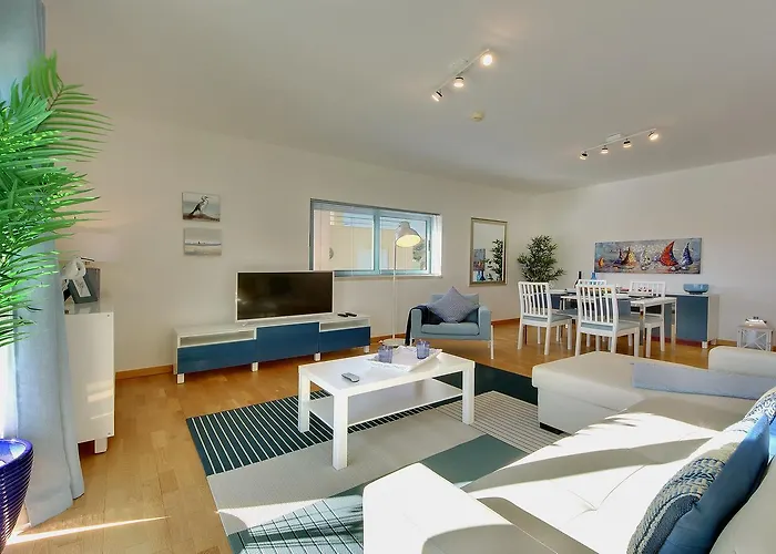 Marina Bay * البوفيرا