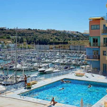 Marina Bay אלבופיירה